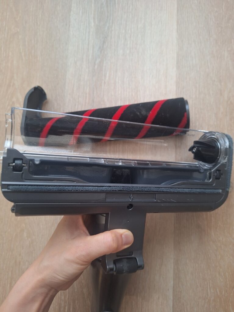 After cleaning the head of the A9N LG vacuum