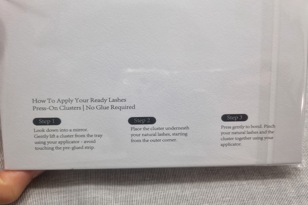 Instructions  for Ease Lash Pre glued Lash